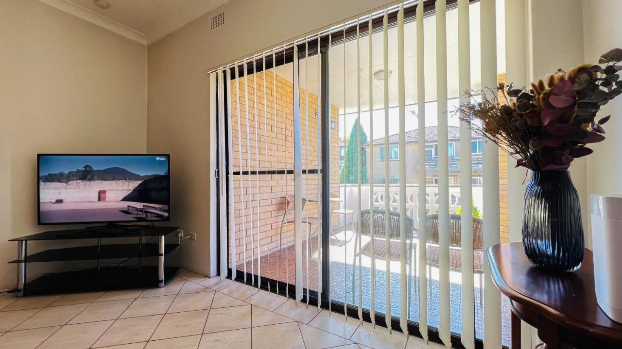 Carlton 3 Beds Unit - Free Parking Apartment Sydney Ngoại thất bức ảnh